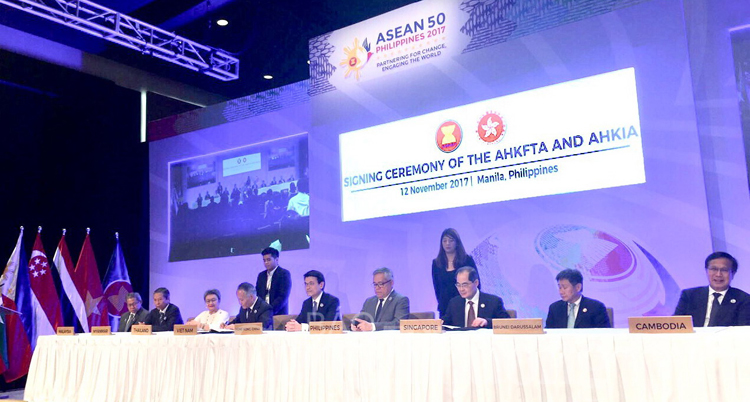 Hội nghị ASEAN - 31 và các Hội nghị liên quan: Điểm nhấn hội nhập kinh tế ASEAN 2017