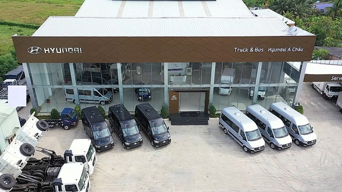 hyundai thanh cong thuong mai lien tiep khai truong dai ly moi