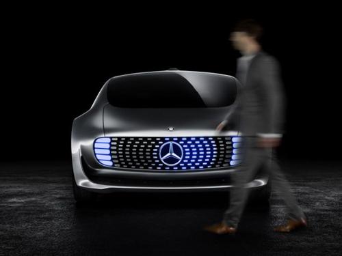 Mercedes-Benz-F-015-Luxury-in-Motion-10-