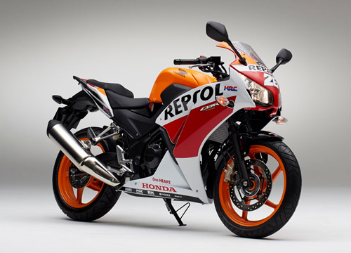 Honda CBR250R ra phiên bản vô địch đường đua