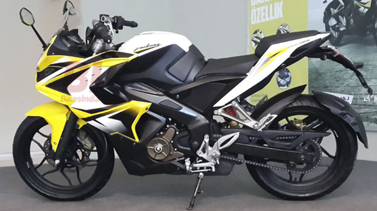 Thêm một mẫu môtô 200cc giá “siêu rẻ” trình làng