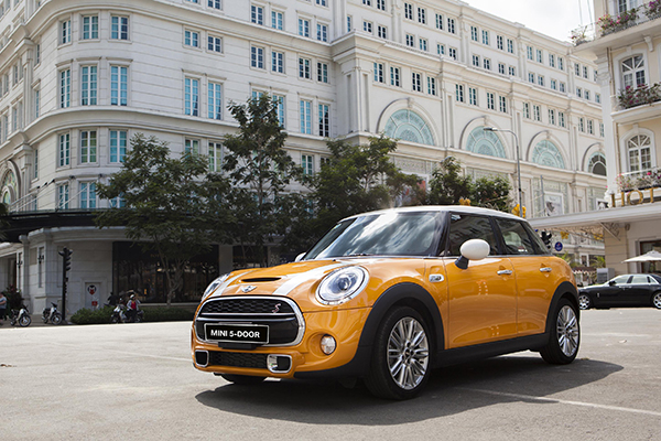 MINI Cooper 5 cửa về Việt Nam