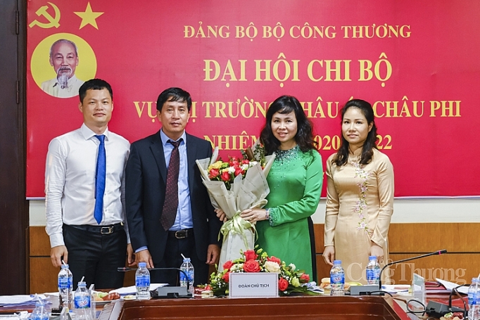 kien toan to chuc bo may dam bao hoan thanh tot nhiem vu