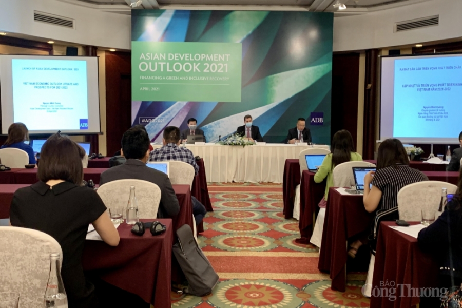 ADB dự báo tăng trưởng kinh tế Việt Nam phục hồi ở mức 6,7% năm 2021