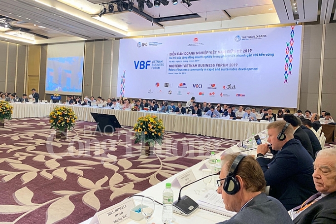 VBF giữa kỳ 2019: Nâng tầm trách nhiệm của doanh nghiệp với phát triển nhanh và bền vững