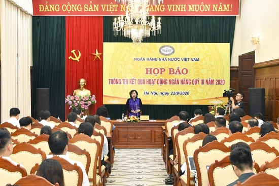 tiep tuc dieu hanh chinh sach tien te hai hoa voi chinh sach tai khoa phuc hoi kinh te