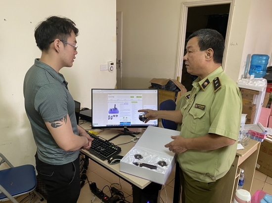 cong khai ban my pham gia nhan hieu transino tren website da thong bao voi bo cong thuong