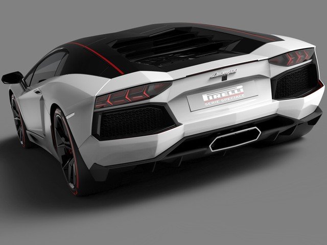 Aventador LP700-4 Pirelli Edition tuyệt đẹp trình làng