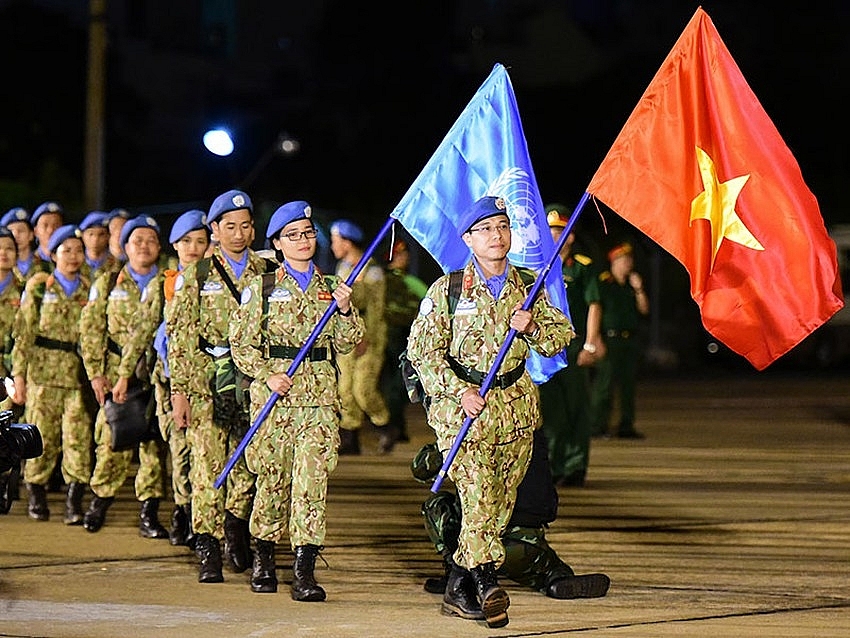 Thủ tướng Phạm Minh Chính làm việc với Phái đoàn Việt Nam tại Liên hợp quốc