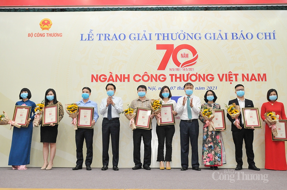 Giải Báo chí 70 năm ngành Công Thương: Tôn vinh 41 nhóm tác giả, tác phẩm