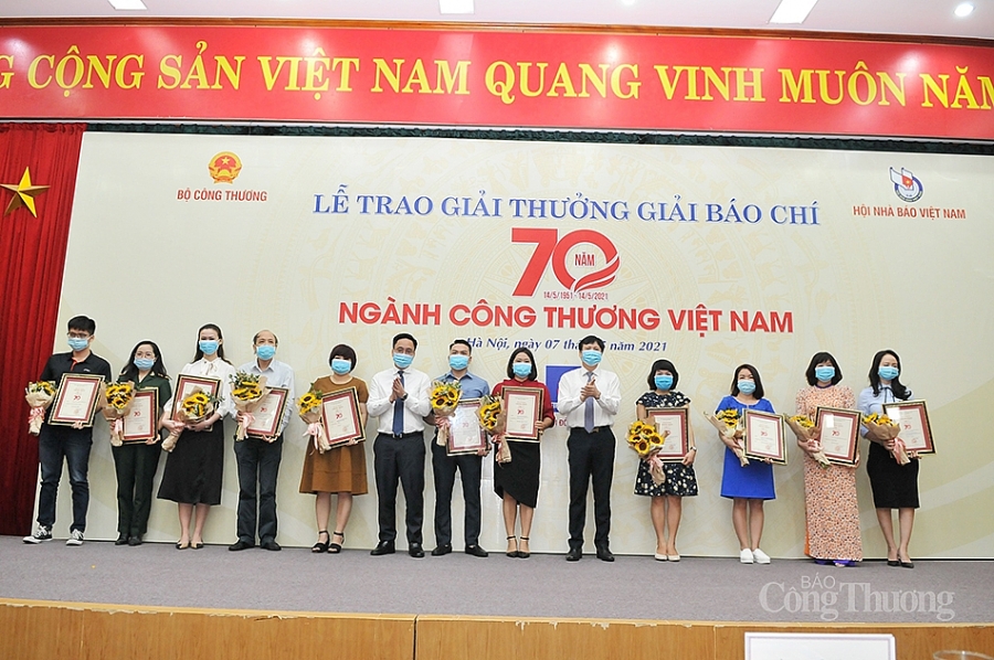 Giải Báo chí 70 năm ngành Công Thương: Tôn vinh 41 nhóm tác giả, tác phẩm