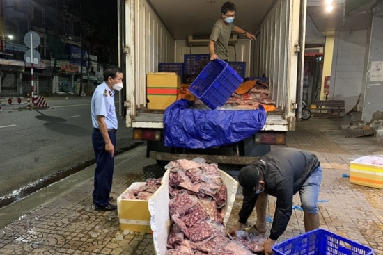 Cần Thơ: Thu giữ hơn 200kg thực phẩm đông lạnh