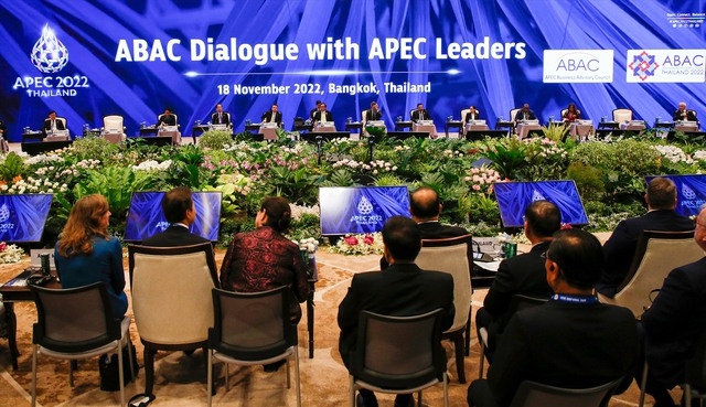 Chủ tịch nước Nguyễn Xuân Phúc dự phiên đối thoại với các thành viên ABAC