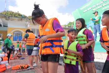 500 van dong vien tham du giai boi cuu duoi thanh thieu nhi toan quoc
