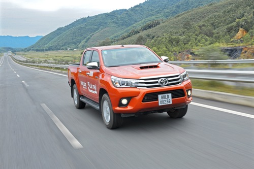 TMV ưu đãi đặc biệt cho khách mua xe Hilux