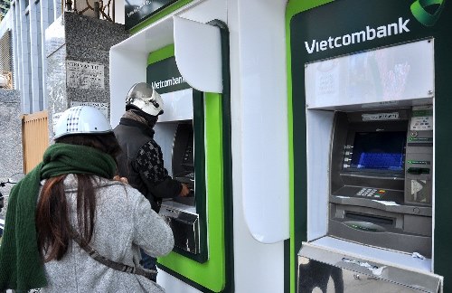 “Bí quyết” thực hiện giao dịch an toàn và thuận tiện trên máy ATM dịp Tết này?