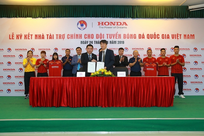 honda viet nam la nha tai tro chinh cho cac doi tuyen bong da quoc gia viet nam