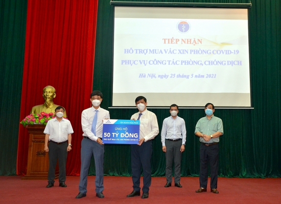 tap doan hoa phat ung ho 50 ty dong vao quy mua vac xin phong covid19