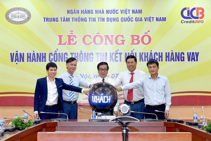 cong thong tin ket noi khach hang vay minh bach hoa thong tin tin dung