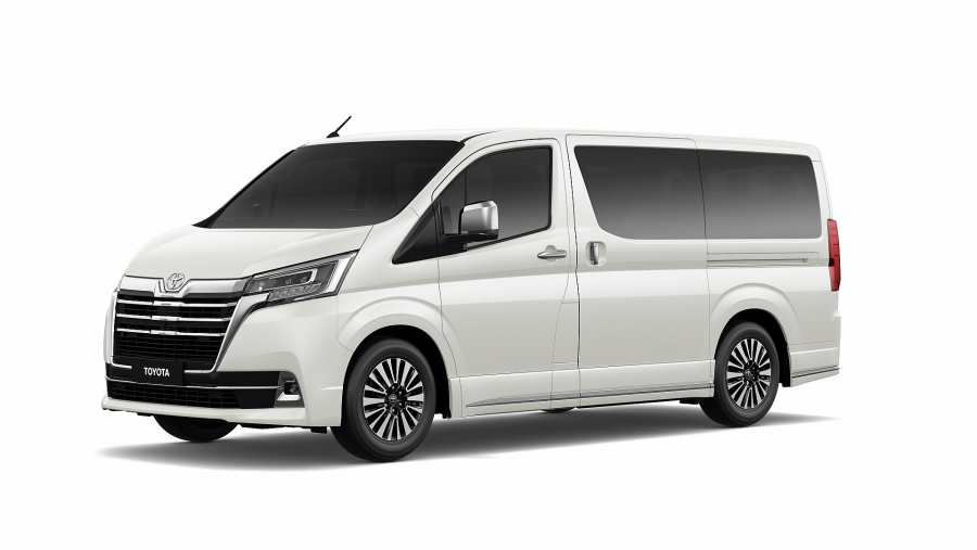 hiace granvia va land cruiser prado the he moi chinh thuc duoc toyota viet nam ra mat