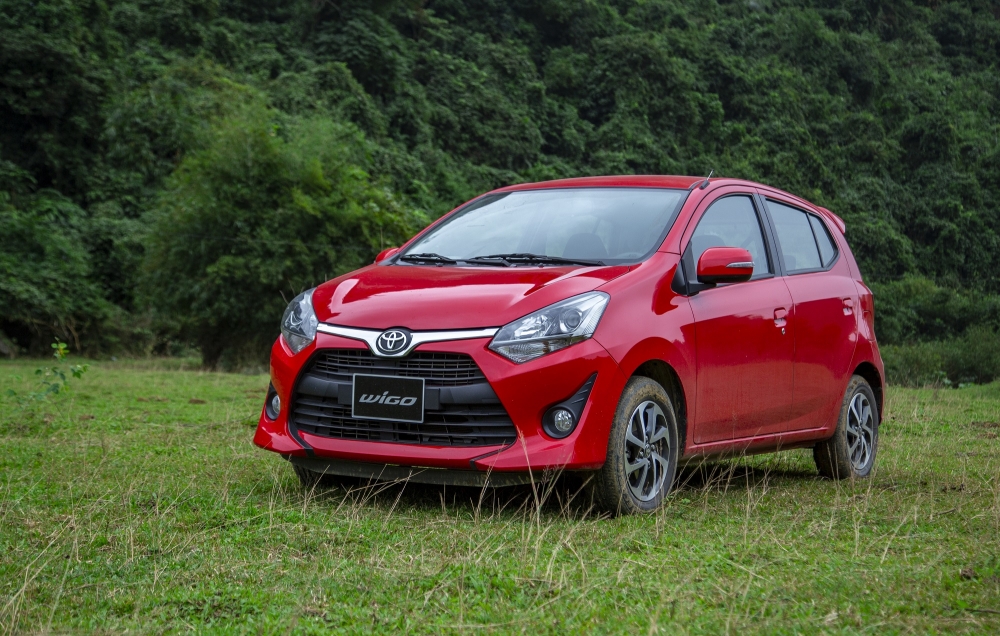 Toyota Việt Nam ưu đãi cho khách mua xe Fotuner và Wigo