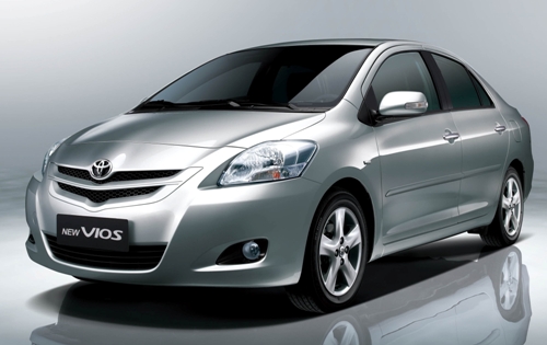 Toyota Việt Nam triệu hồi hơn 20.000 xe Vios và Yaris do lỗi túi khí