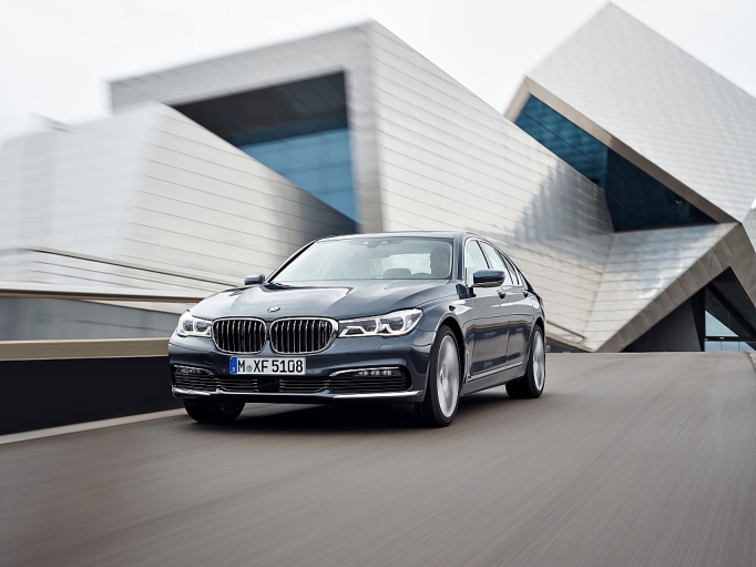 bmw 7 series sap tro lai viet nam