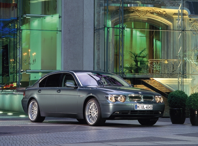 bmw 7 series sap tro lai viet nam