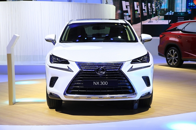 sang trong dang cap va cong nghe lexus hybrid tai vms 2018