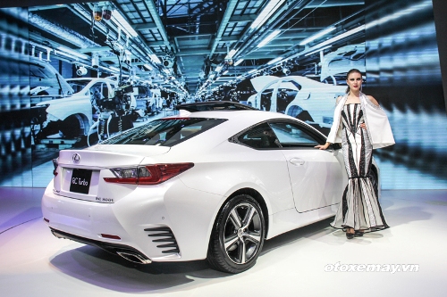 Lexus RC Turbo 2017 về Việt Nam giá gần 3 tỷ đồng