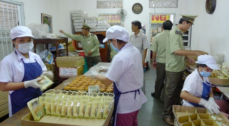 thanh tra kiem tra thuc pham tet trung thu bao dam quyen loi nguoi dan doanh nghiep