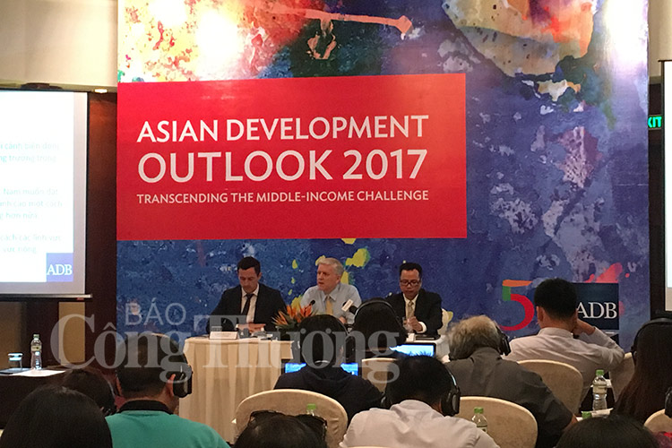 ADB dự báo tăng trưởng kinh tế của Việt Nam năm 2017 đạt 6,5%