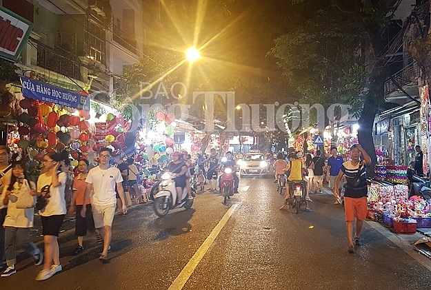 mat na giay boi xa xam nghi ve ky uc tung rinh