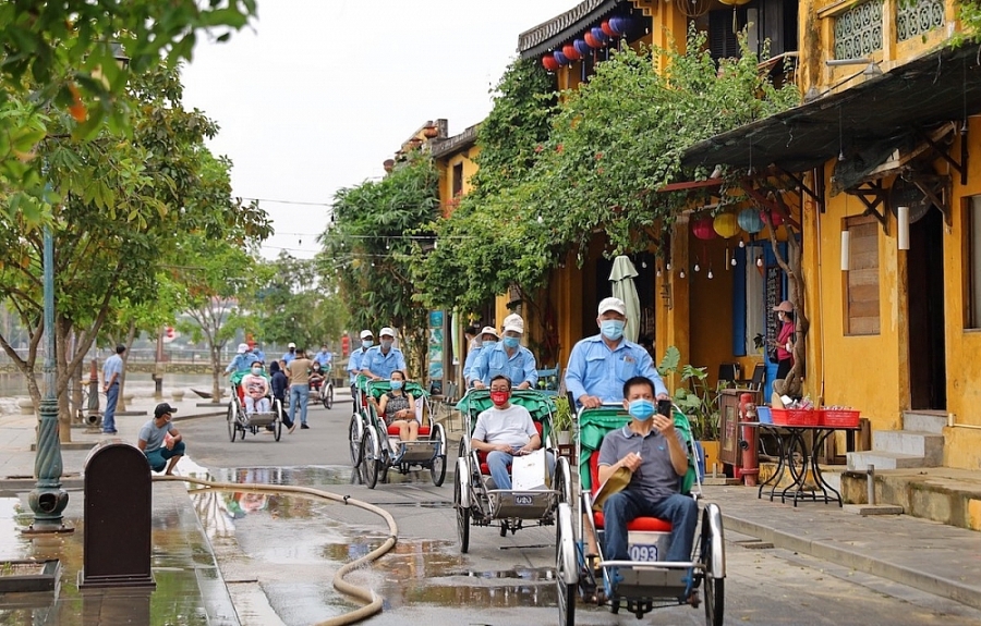 Lỗ hổng nhân lực ngành du lịch