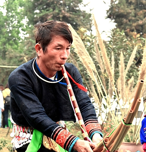 cho phien net van hoa cua dong bao vung cao