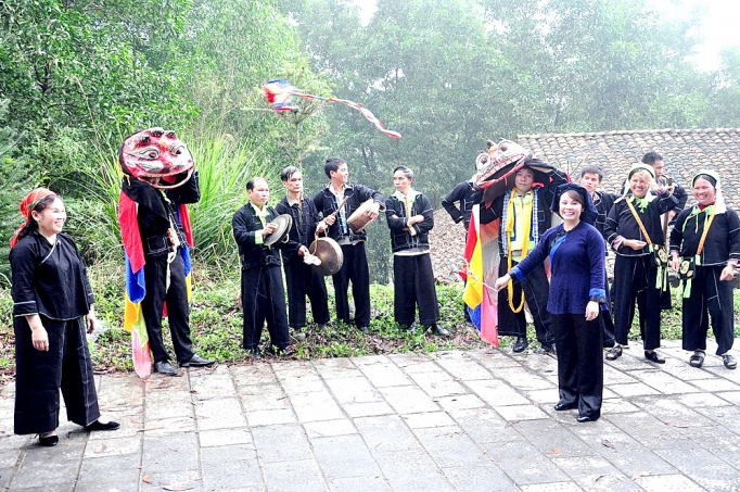 nem con tro choi dan gian o vung cao tay bac