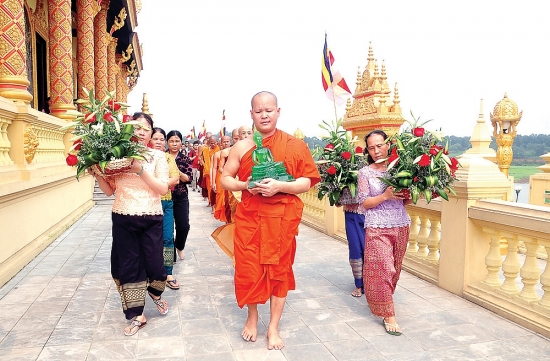 le nhap ha cua dong bao khmer