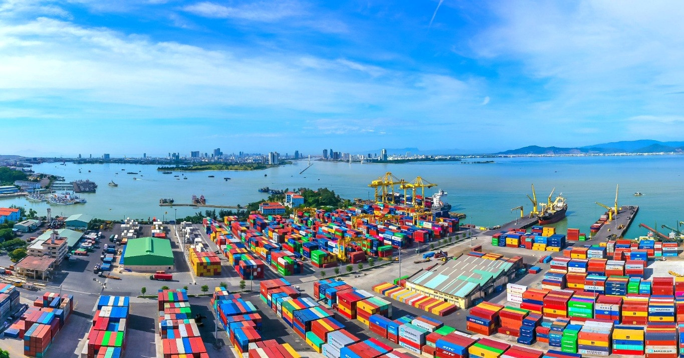Cận cảnh cảng biển hiện đại bậc nhất Việt Nam nhờ số hóa cơ sở hạ tầng Cận cảnh cảng biển hiện đại bậc nhất Việt Nam nhờ số hóa cơ sở hạ tầng