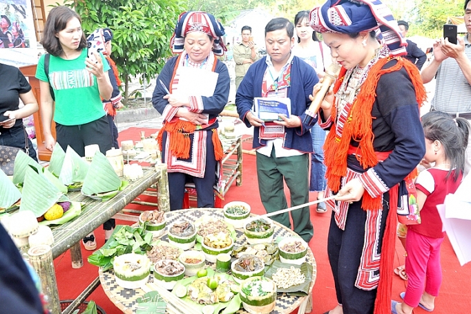 loi moi goi tu nhung bac thang vang