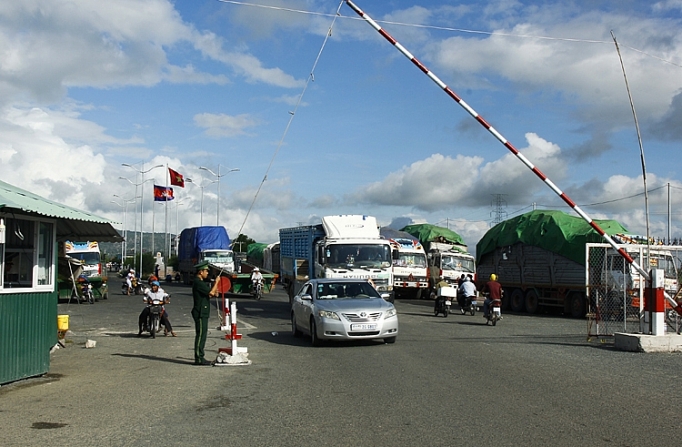 an giang soi dong thuong mai vung bien