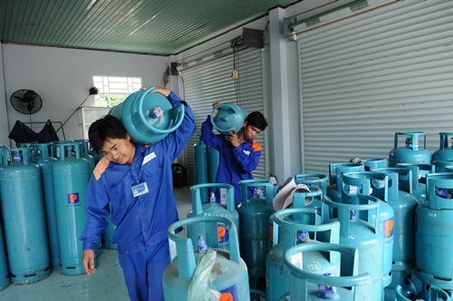 Petrolimex An Giang: Vững vàng nơi đầu sóng