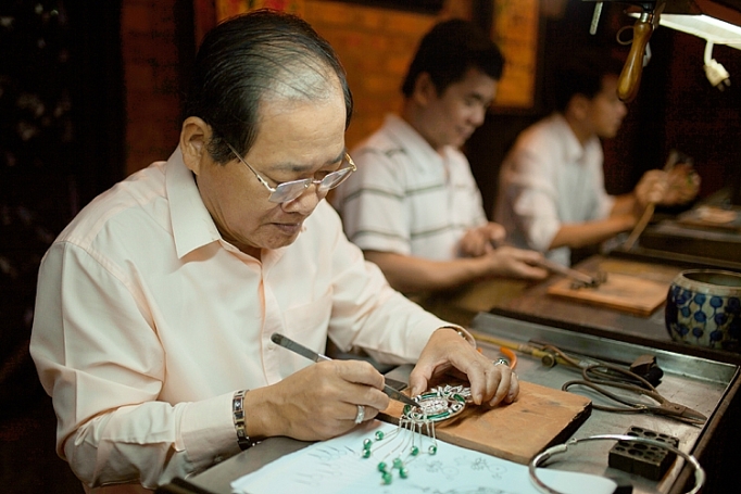 nghe nhan tran duy mong ban tay vang muoi
