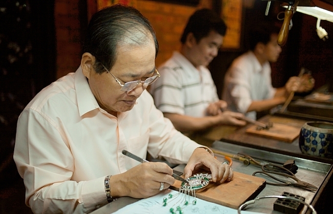 Nghệ nhân  Trần Duy Mong: Bàn tay "vàng mười"