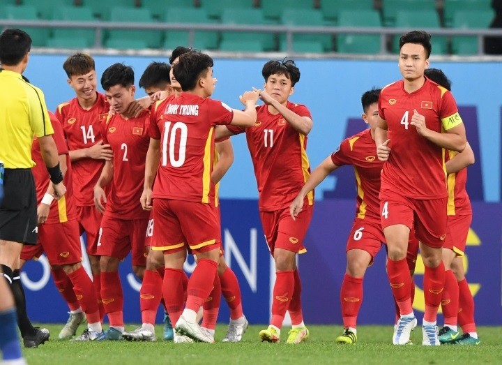 U23 Việt Nam bị U23 Thái Lan cầm hòa 2 – 2 ở trận ra quân