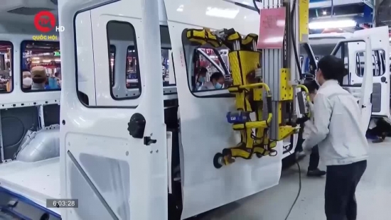 Bộ Tài chính đề nghị chưa giảm lệ phí trước bạ ô tô