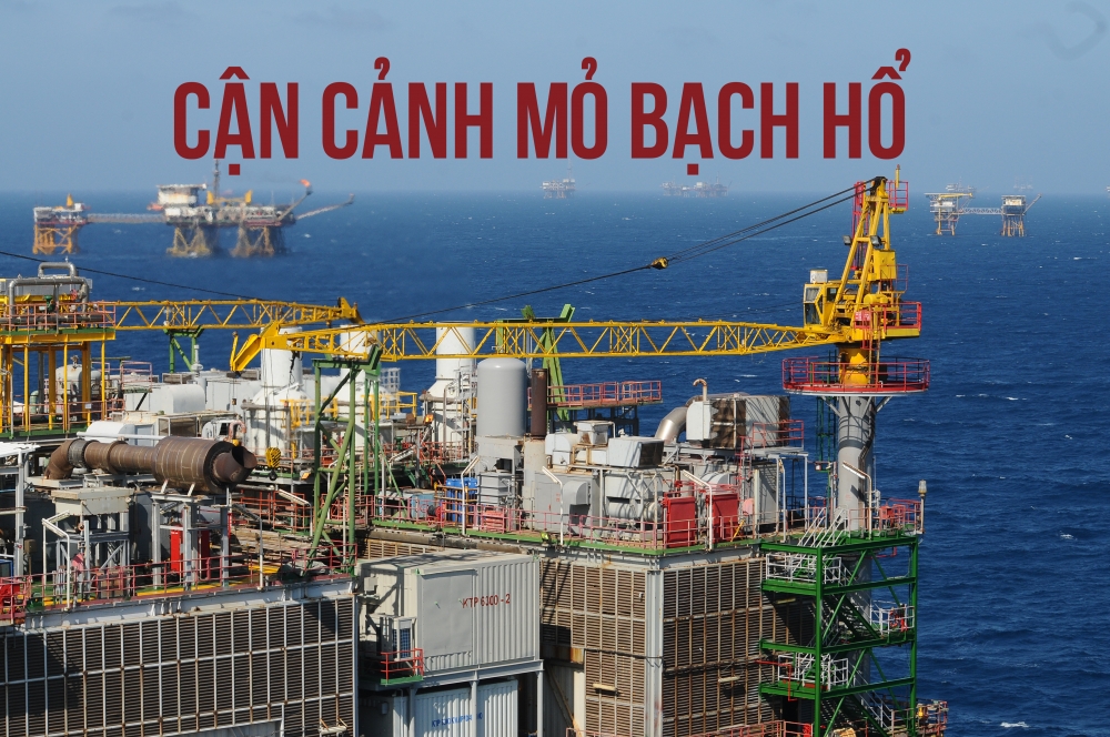 Cận cảnh mỏ dầu Bạch Hổ