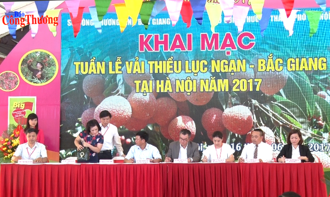 Khai mạc Tuần lễ Vải thiều Lục Ngạn - Bắc Giang tại Hà Nội năm 2017